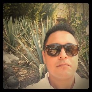 Meet your Posher, Felipe